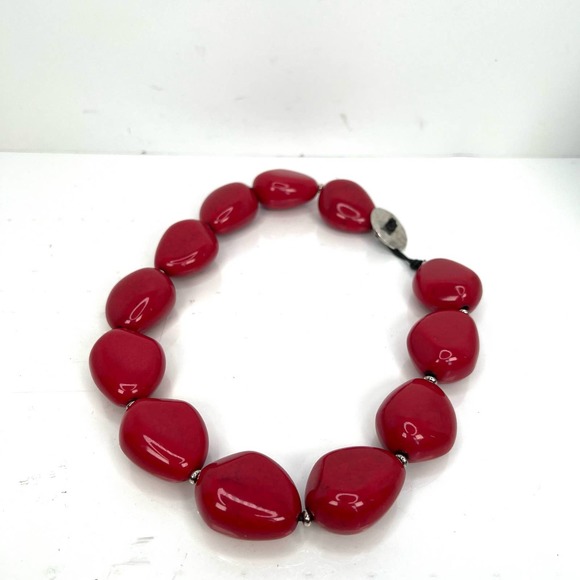 Chunky coral red women’s resin necklace - Picture 2 of 3